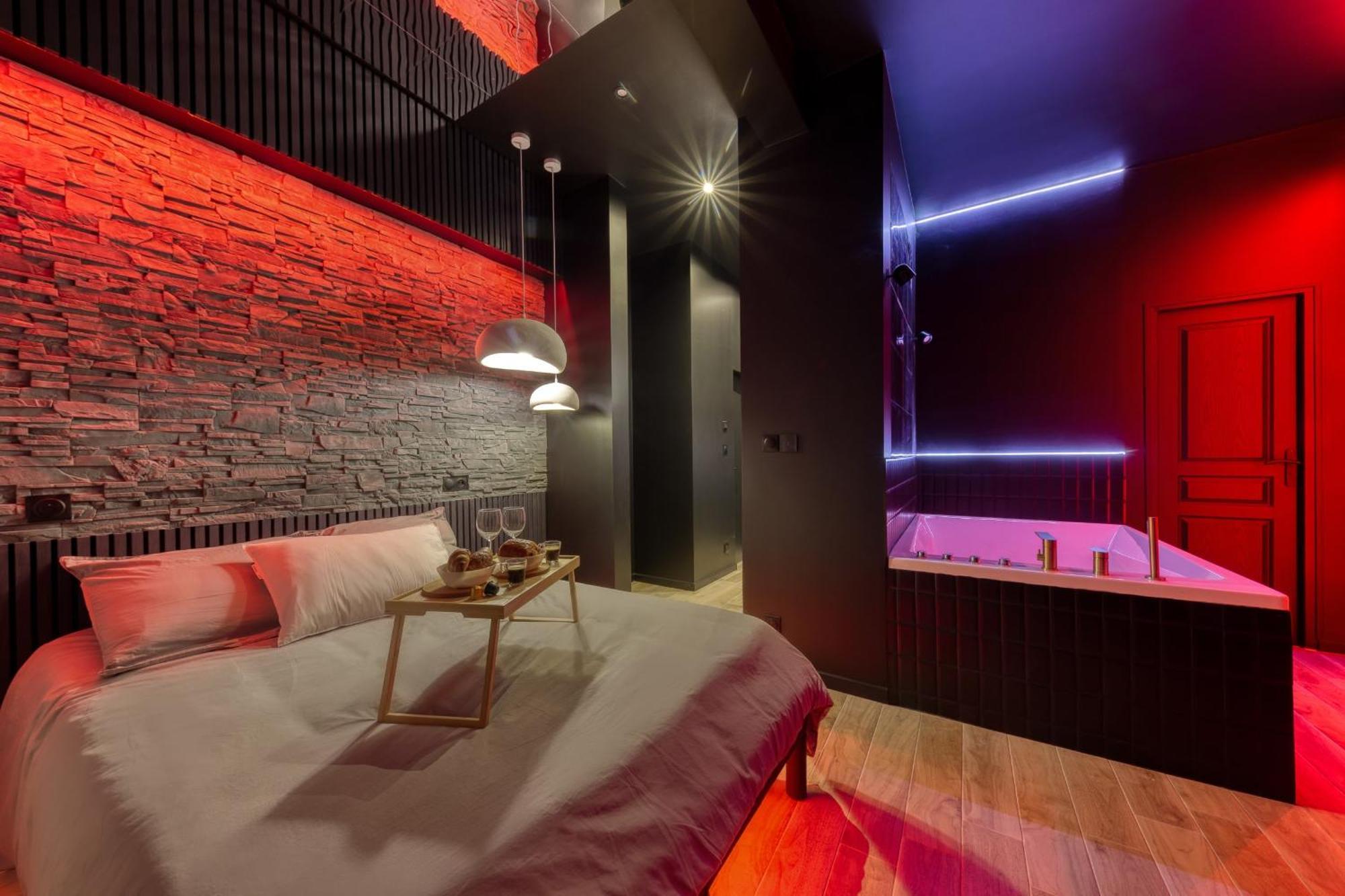 Suite Deluxe - Jacuzzi Мелён Экстерьер фото